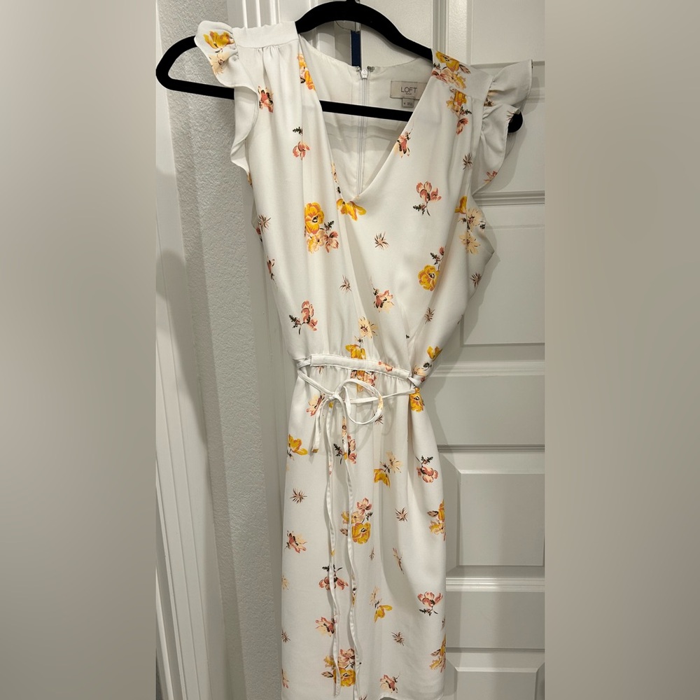 Beautiful LOFT floral dress
